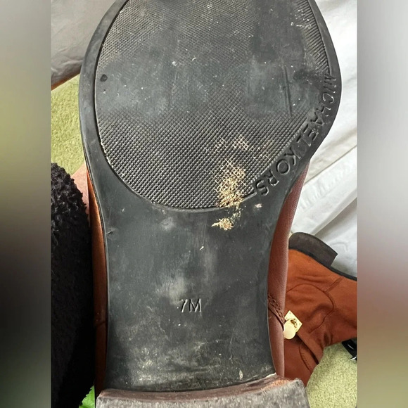 Michael Kors Hamilton Boot Riding 7M Leather Brown Tall Stacked Heel Charm Zip - Picture 8 of 9